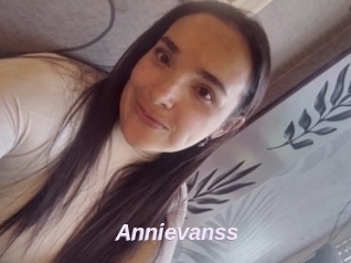 Annievanss