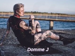 Domme_J