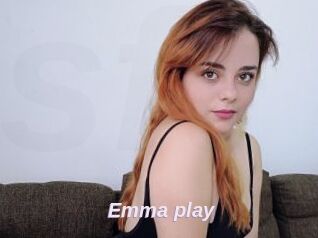 Emma_play