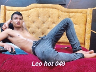 Leo_hot_049