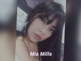 Mia_Mills