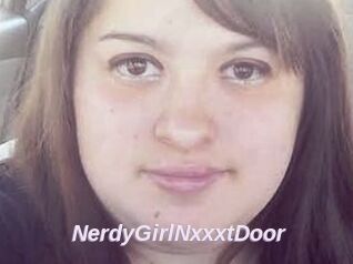 NerdyGirlNxxxtDoor