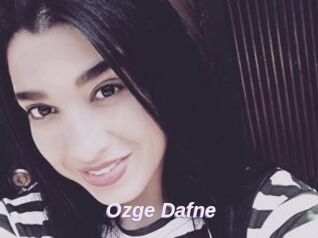 Ozge_Dafne