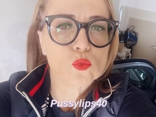 Pussylips40